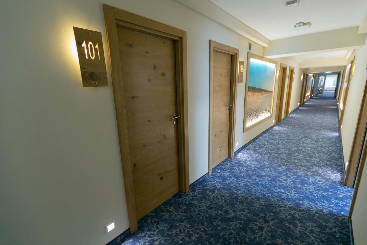 Interferie Cechsztyn Hotel Ustronie Morskie Eksteriør billede